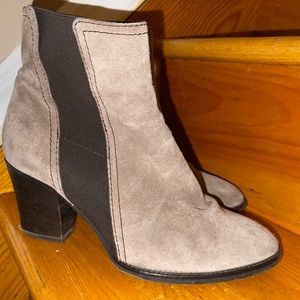 Aquatalia- Suede Booties